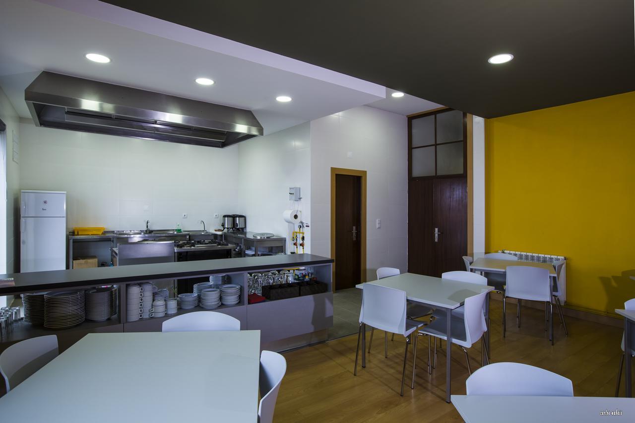 Hostel Entryfik Maceira  Buitenkant foto